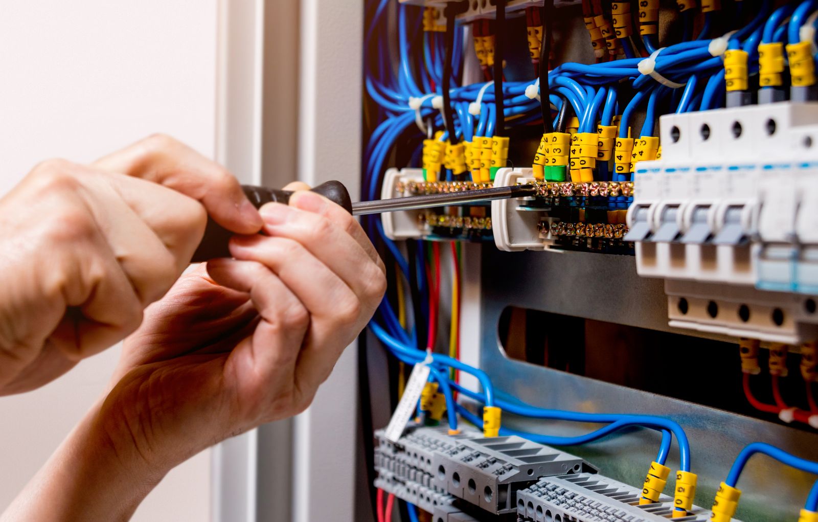Électricité et domotique — chantier réalisé par SRP 92