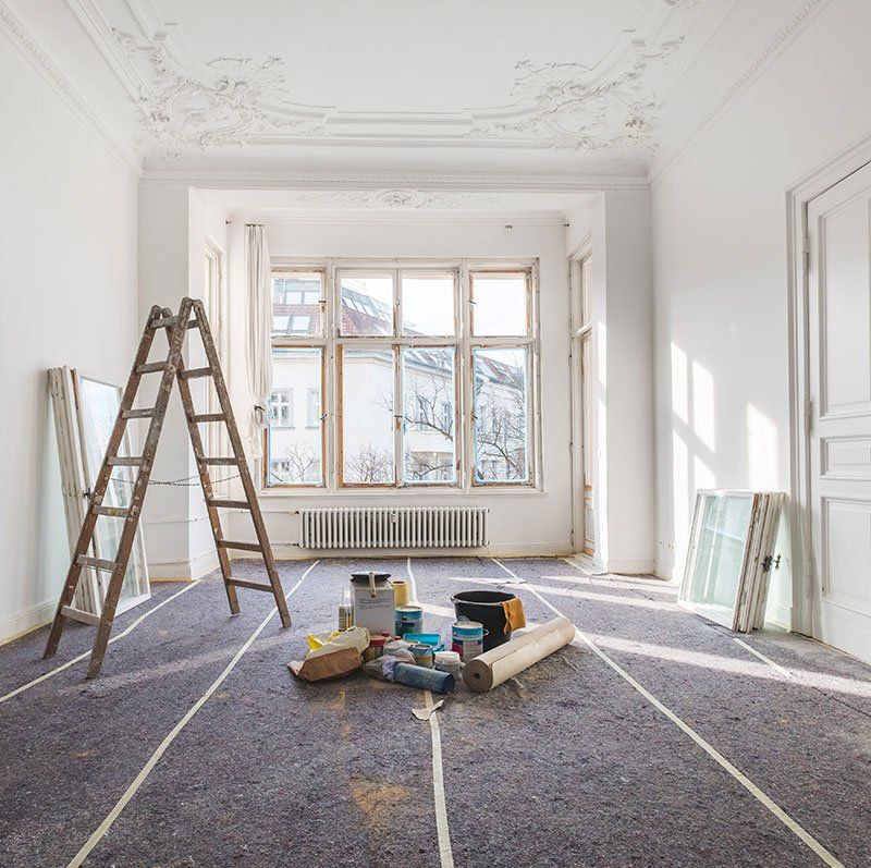 Pièce en cours de rénovation après dépose des revêtements